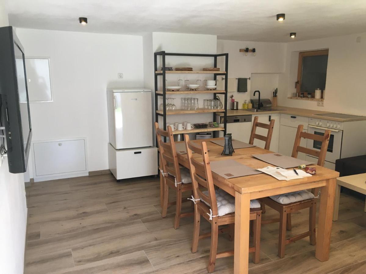 באד גויסרן Ferienwohnung Stoablick - Barrierefrei Mit Bergblick מראה חיצוני תמונה